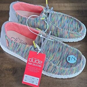 Hey Dude Size 7 Women's Multicolor Knit Slip-Ons with Coral Lining